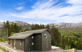 Amazing Home In Nordfjordeid With Wifi